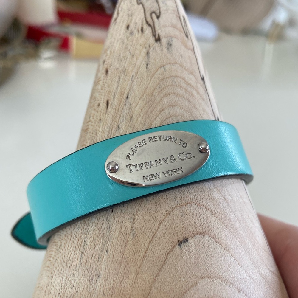 Tiffany & Co. Blue Leather Bracelet or xxs pet colar